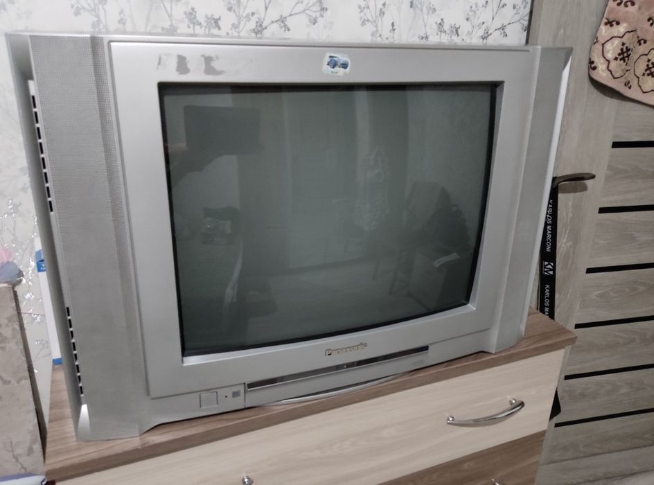 Отдам телевизор Panasonic