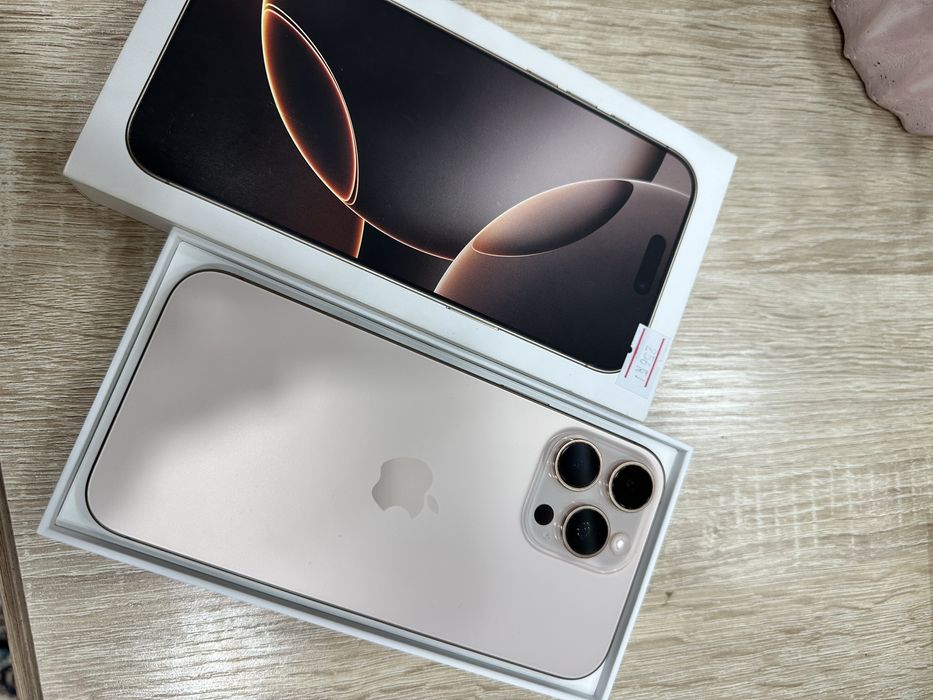 Iphone 16 pro max desert