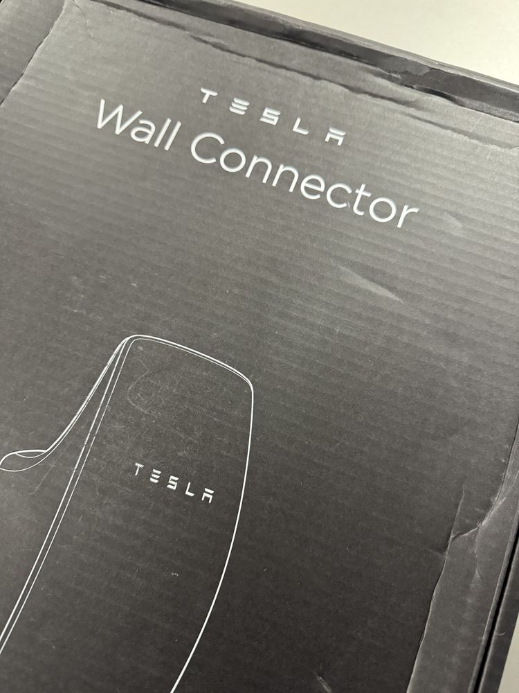 Tesla зарядная станция