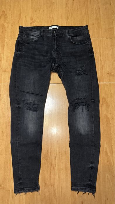 Blugi Zara Negri EUR46
