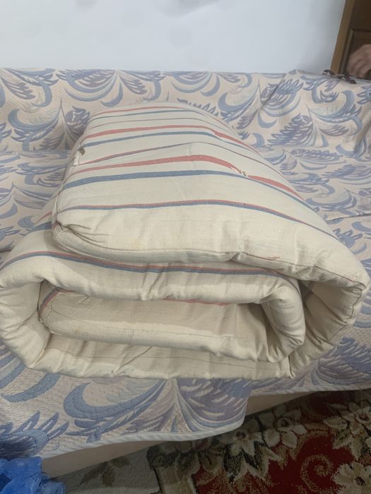 Матрас( тосек, корпе) 190 х75 чистый