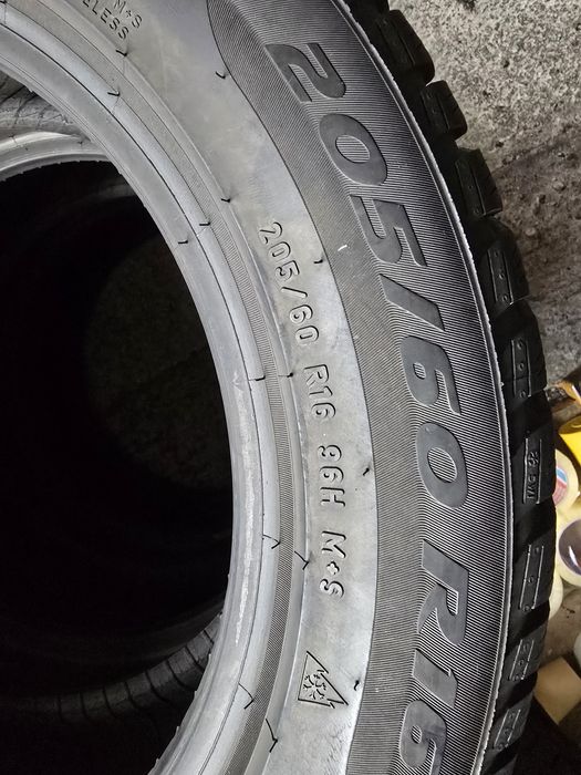 Pirelli 205/60 R16 96H MS iarnă