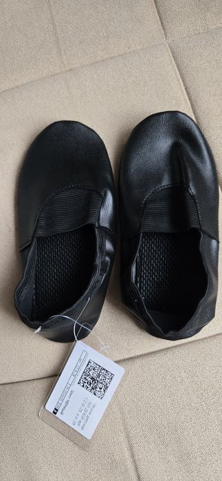 Детские чешки новые