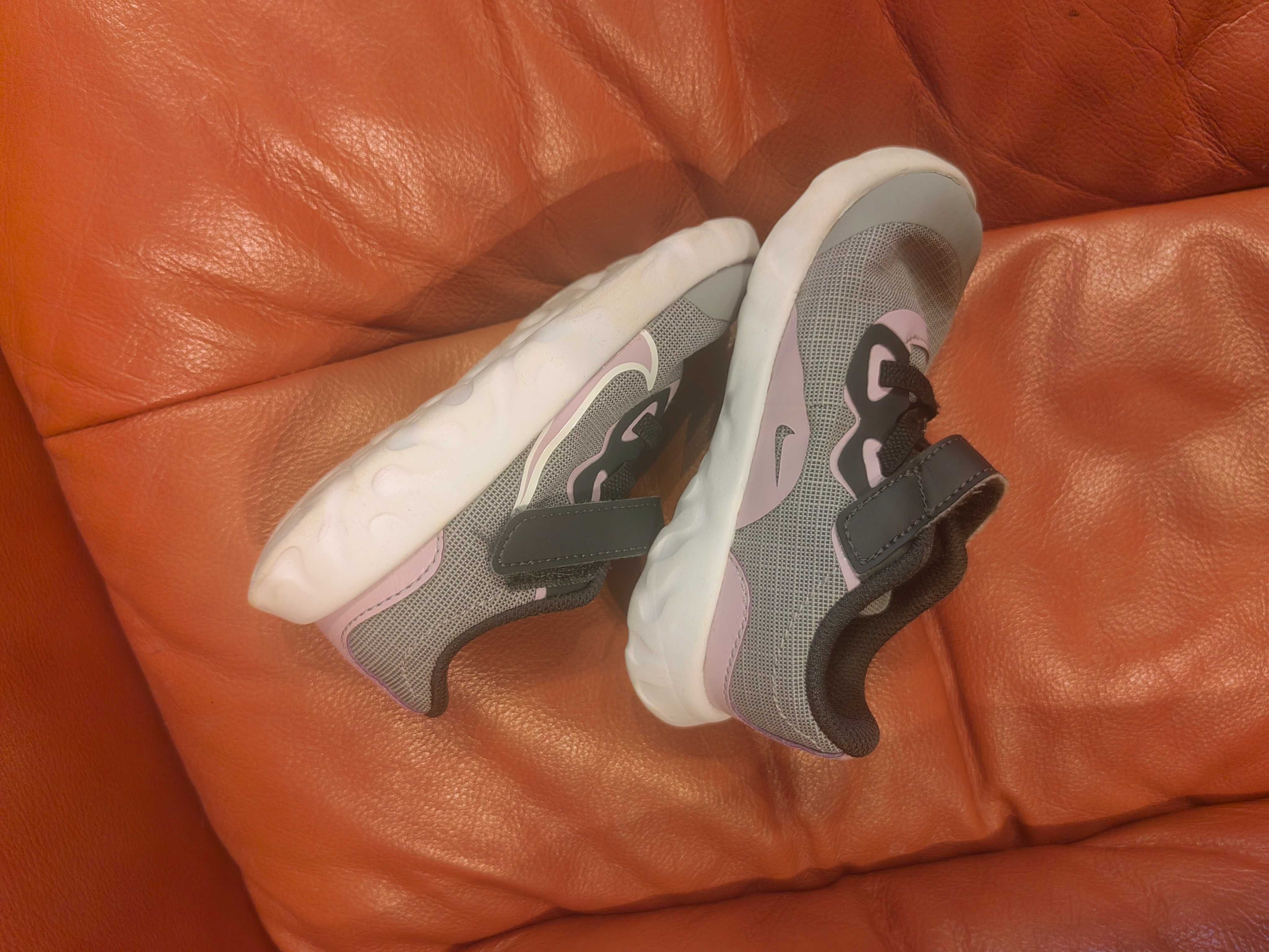 Маратонки Nike за момиче