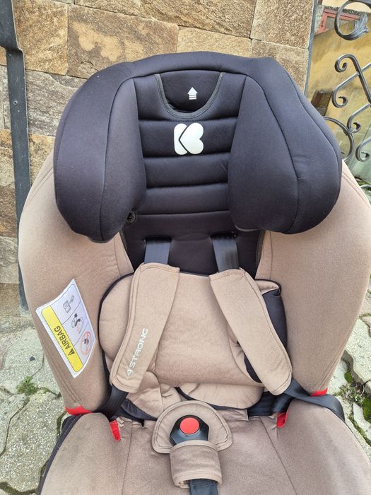 столче за кола. С опция за лягане