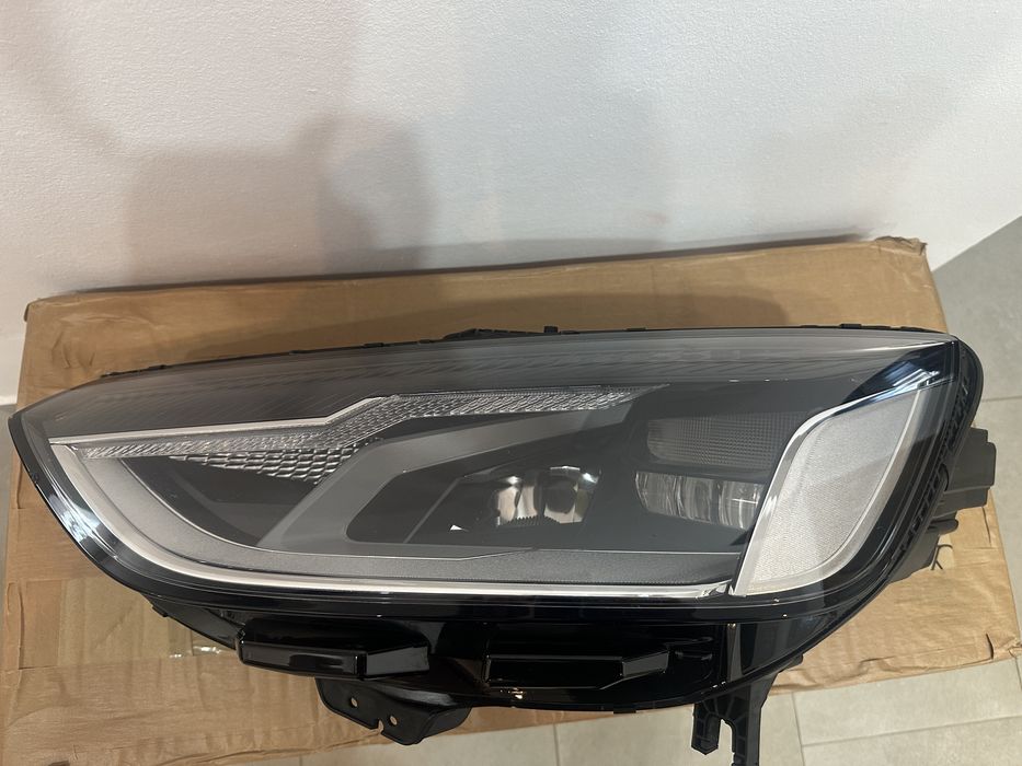 Far stanga audi a4 B9 facelift full led Europa