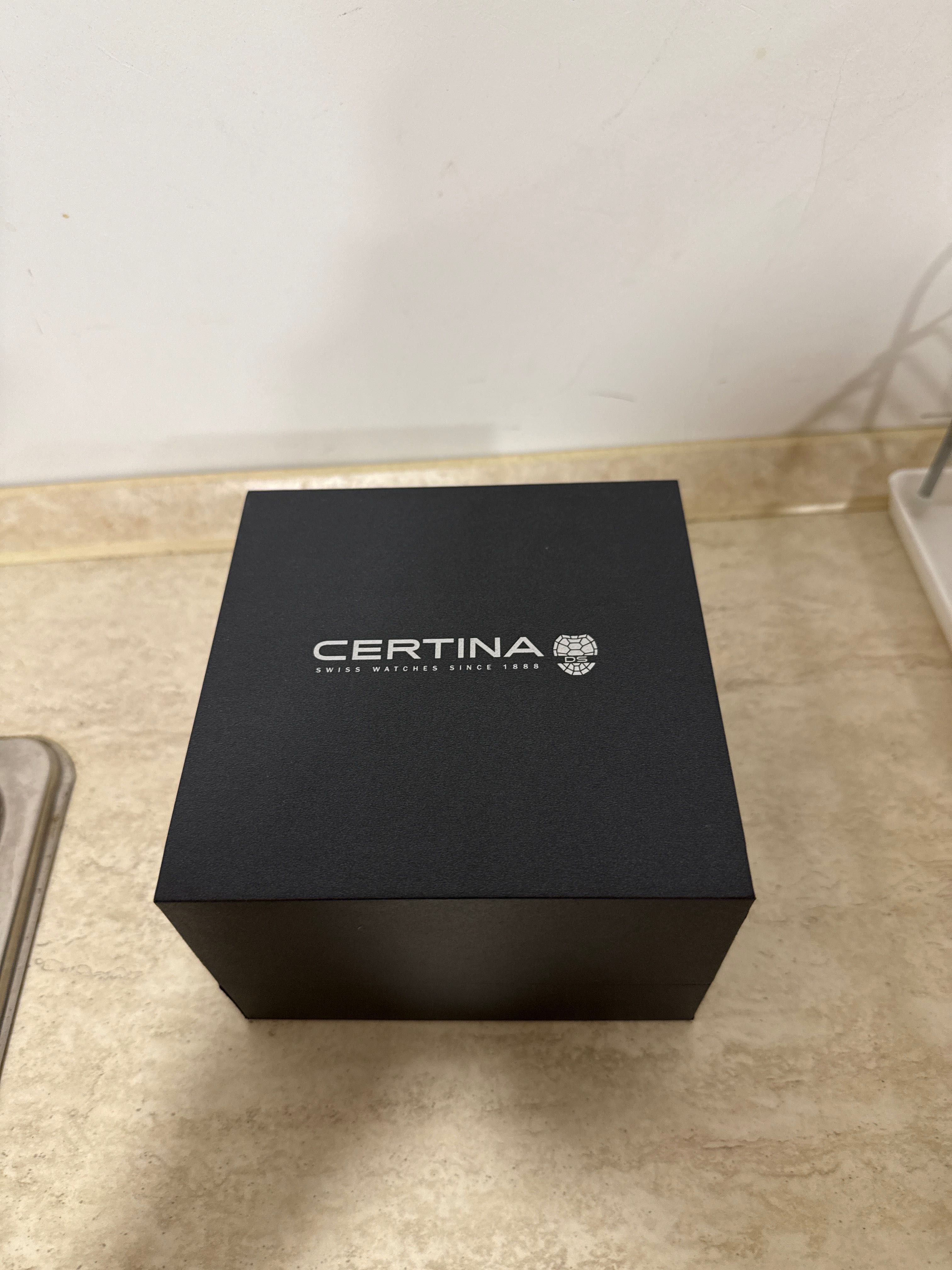Продавам часовник оригинален на сертина