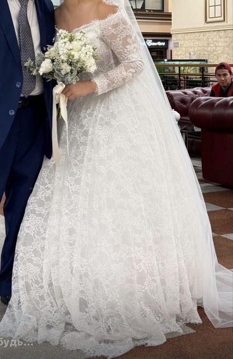 Продаю свор шикарные свадебные платья