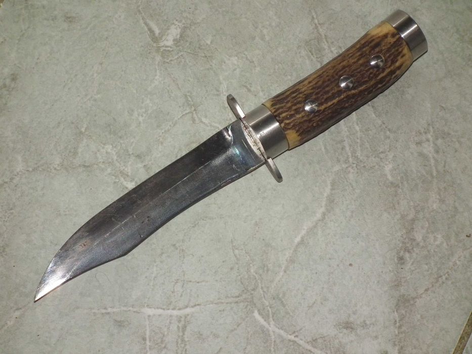 Cutit de vánátoare retro cu plásele din corn nr.25