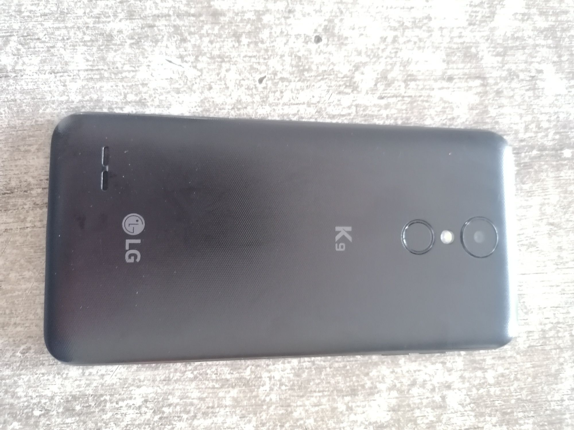 Telefon de vânzare LG k9