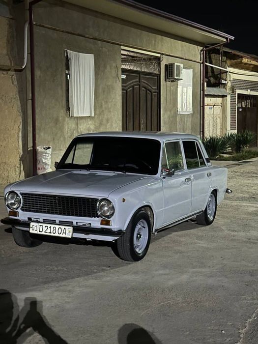 Vaz  21011