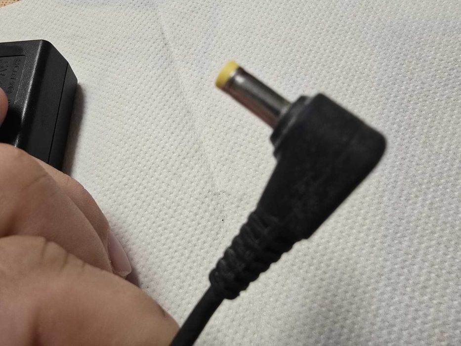 Alimentator SONY PSP Incarcator 5V-1500mA model: PSP-384- poze reale