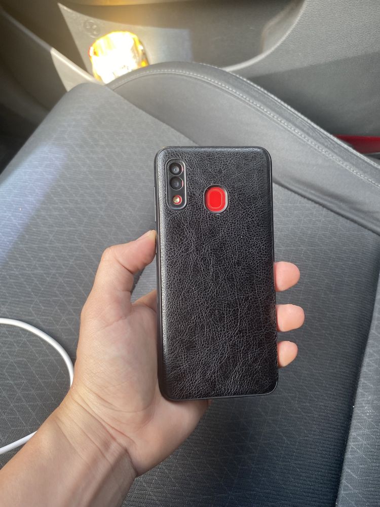 Samsung A30 отличное состояние