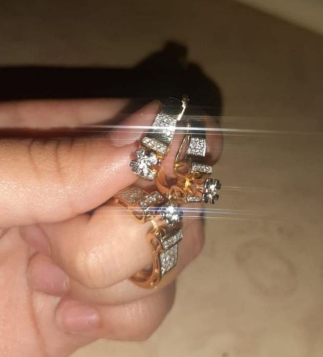 Бриллиант комплект 750 проба общ вес 13.15