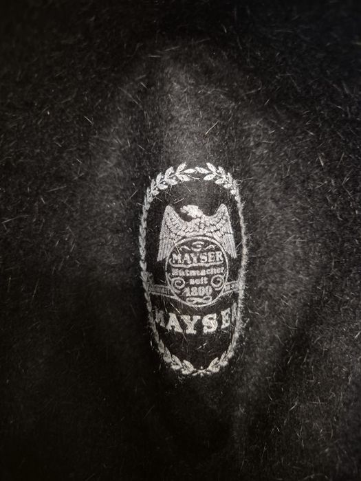 Vand palarie neagra, marca Mayser, noua
