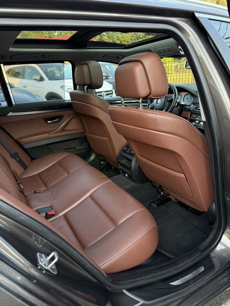 Posibilitate Rate Bmw 520d 2.0d X Drive Panoramic Garantie 12 36 luni