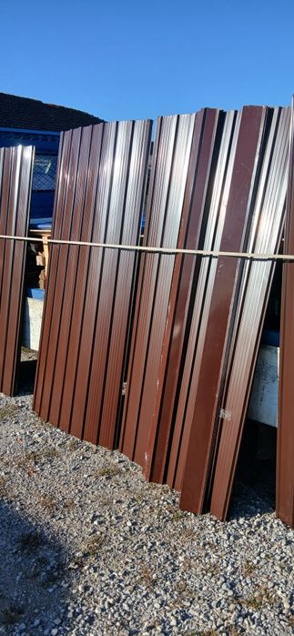 Tablă colorata maro 2x0.90 și 1.90x0.90 
Tablă gri antracit 2x0.90 
Ac