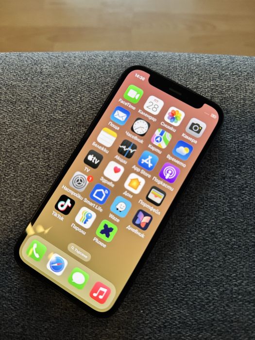 Телефон IPhone 12 mini