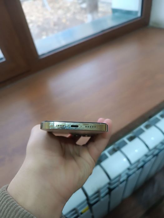 Iphone 13pro srochna sotiladi. Holati yaxshi. Manzil samarqand shahar