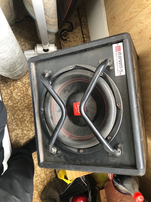 Продам сабвуфер