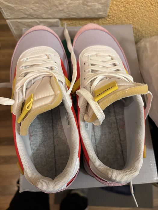 Продавам маратонки puma