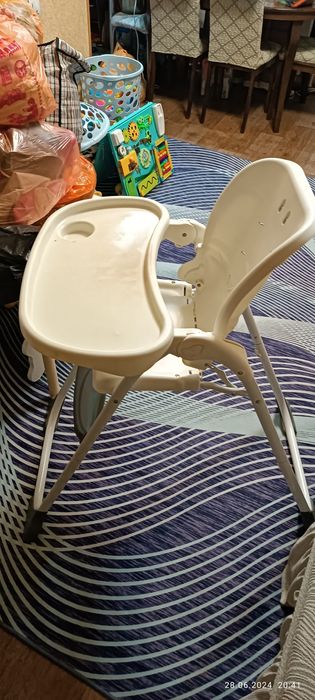 Стульчик для кормления детский