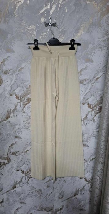 Pantaloni universali