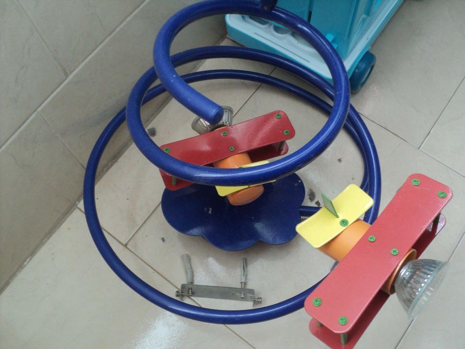 lustra avioane si3 bec ,aplice tavan si motorase hota,rasnite manuale