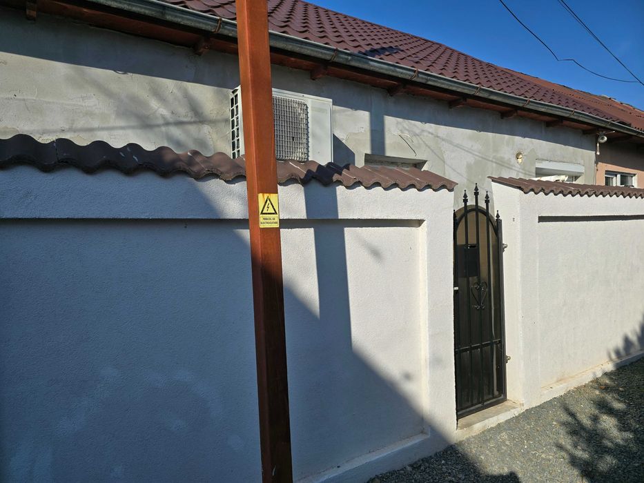 Vând casă în Năvodari.