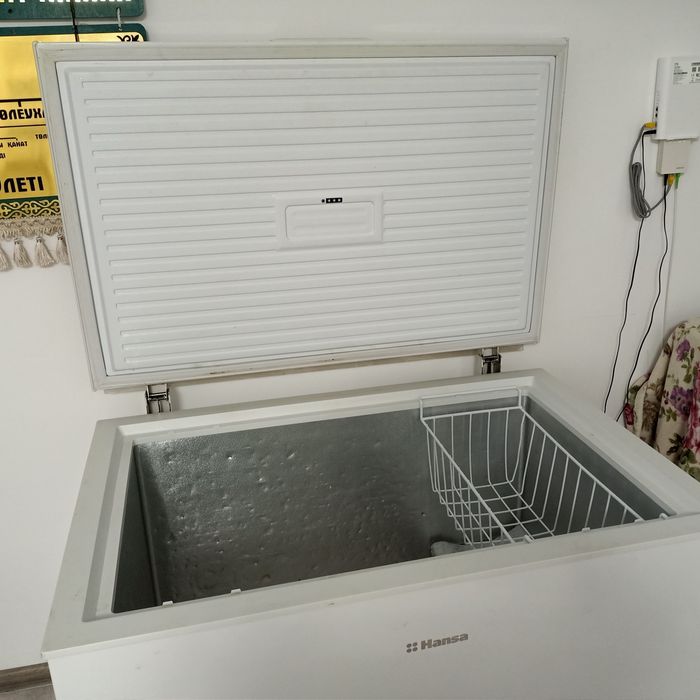 Продам морозильник