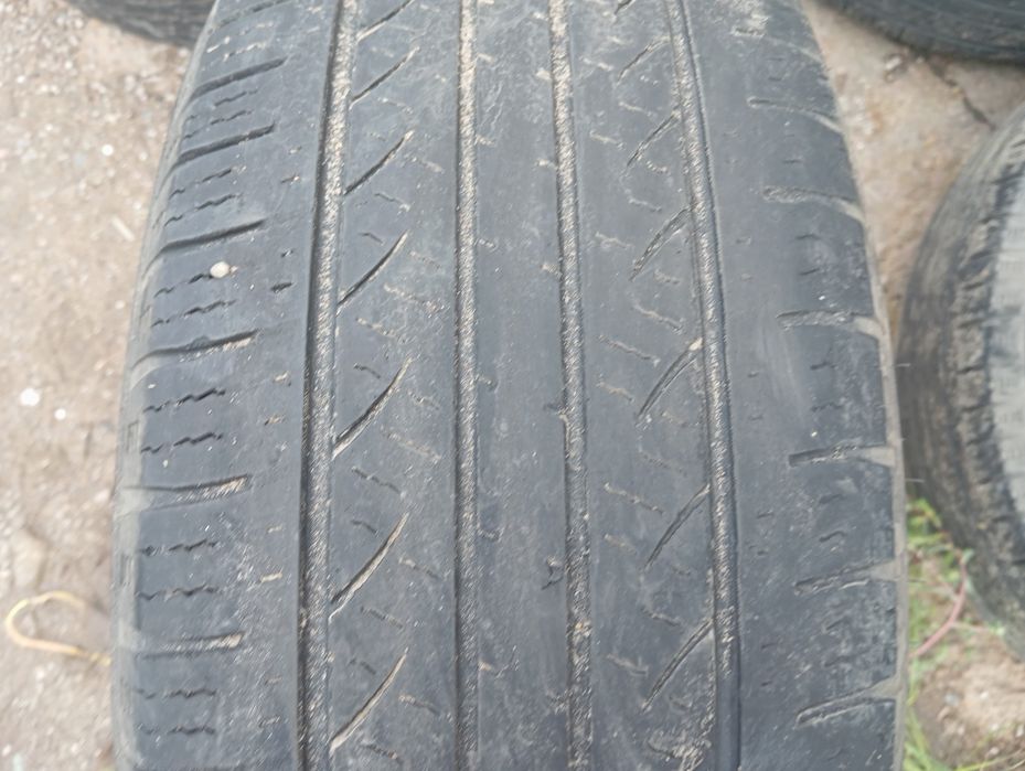 Продам шины 245 65 R17