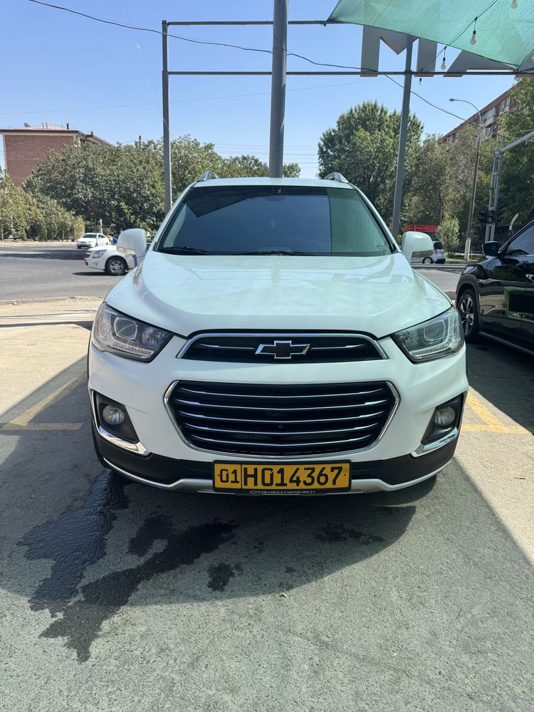 Chevrolet Captiva 1/4
