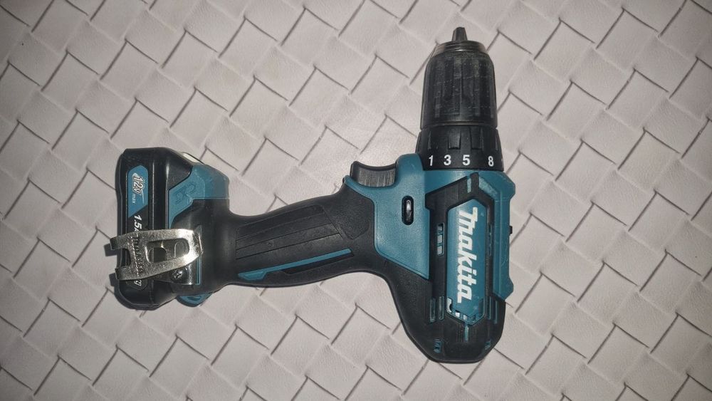 Продам Makita DF333D 12v