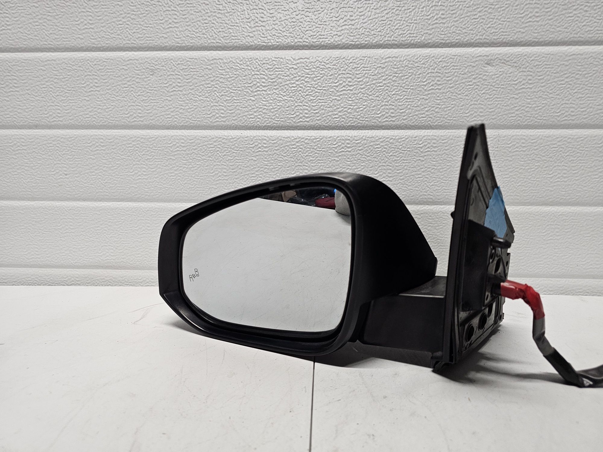 Oglinda stanga electrica/rabatabila/camera asistenta unghi Toyota Rav4