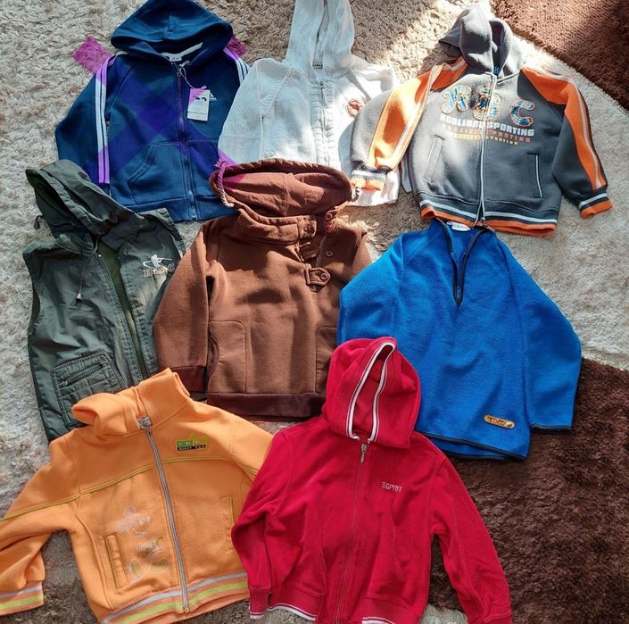 Продам вещи на мальчика 4-6лет