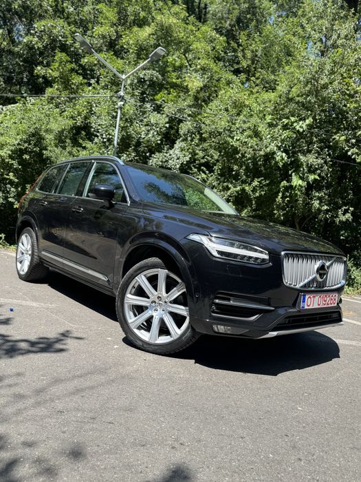Volvo XC90,7 locuri