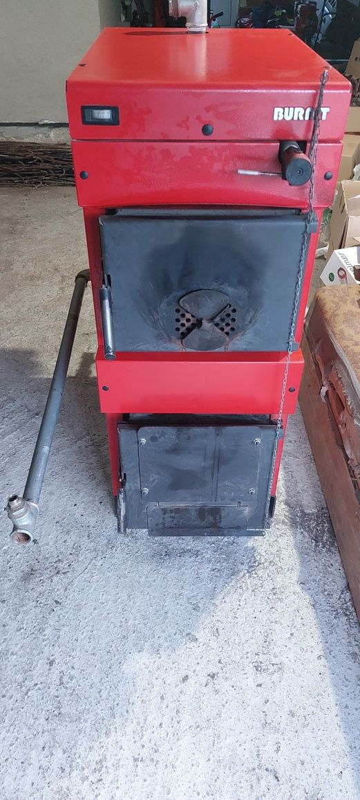 Котел на дърва Burnit 25 kW ползван 2 години. Работи перфектно.