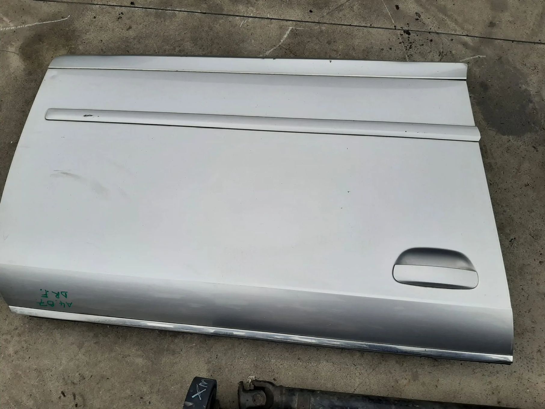 usa portiera dreapta fata audi a4 b7  2004-2008