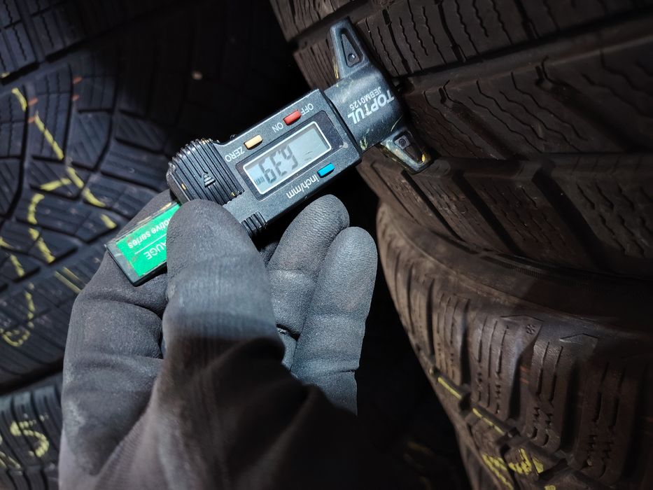 Anvelope MS iarna 215 55 18 continental 2023 +6mm