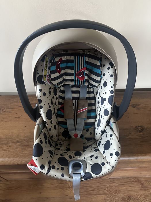 Стол за кола Cybex Cloud Z i-size Karolina Kurkova Fashion Collection