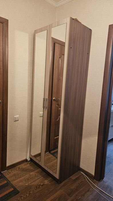 Продаётся двухдверный шкаф