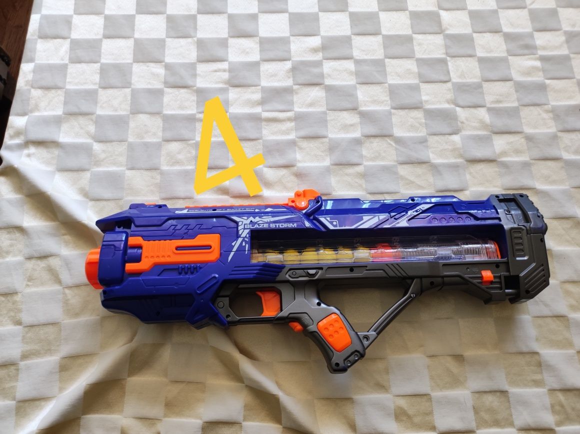 Продавам 6 nerf в много добро състояние