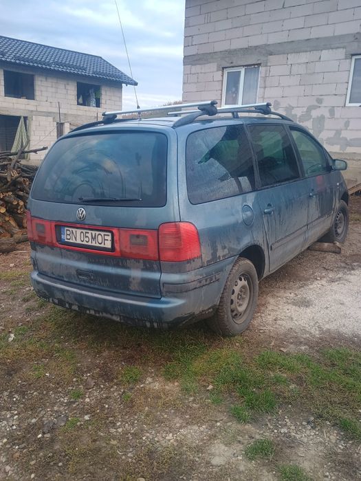 Vând s-au schimb cu oi