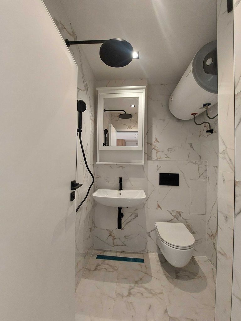 Дава се под наем Тристаен апартамент в Казанлък - 84 кв.м за 459 € - Снимка #10