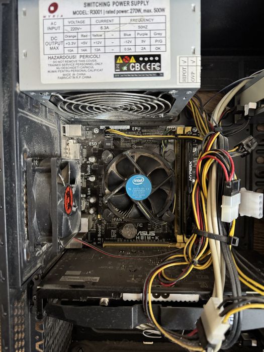 Vand PC i5 4460 RX580 +MONITOR