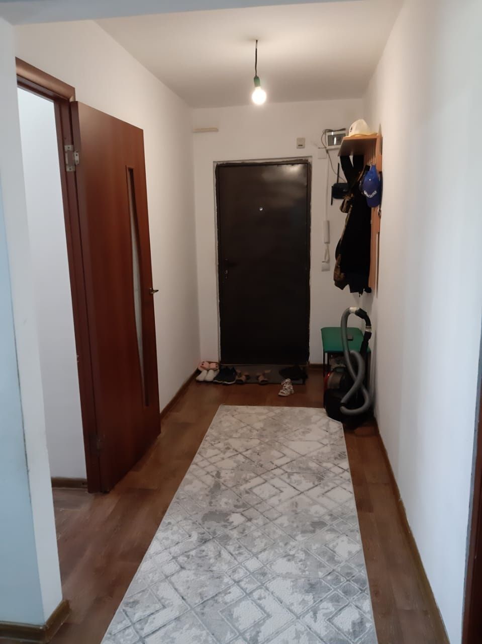2-комн., 15 мкр., 1 этаж