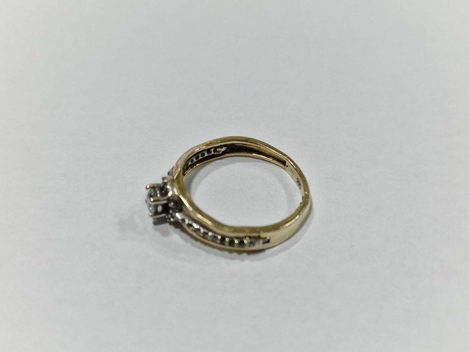 Дамски златен пръстен 14К / 2,08 гр.