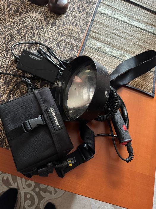 Продам  прожектор, фароискатель.