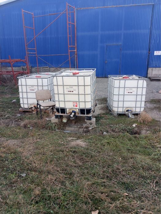 Продаем 1000 л емкости