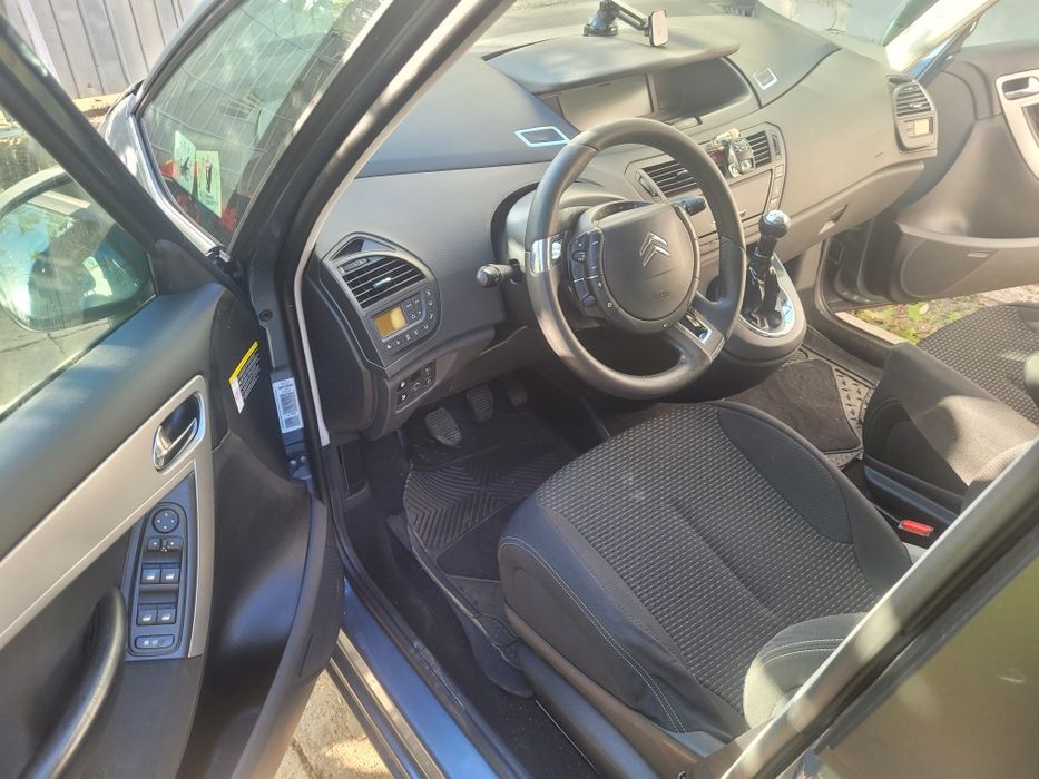 Vând mașina  Citroen C4